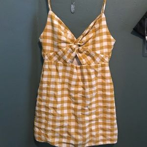 Lottie Moss- picnic dress